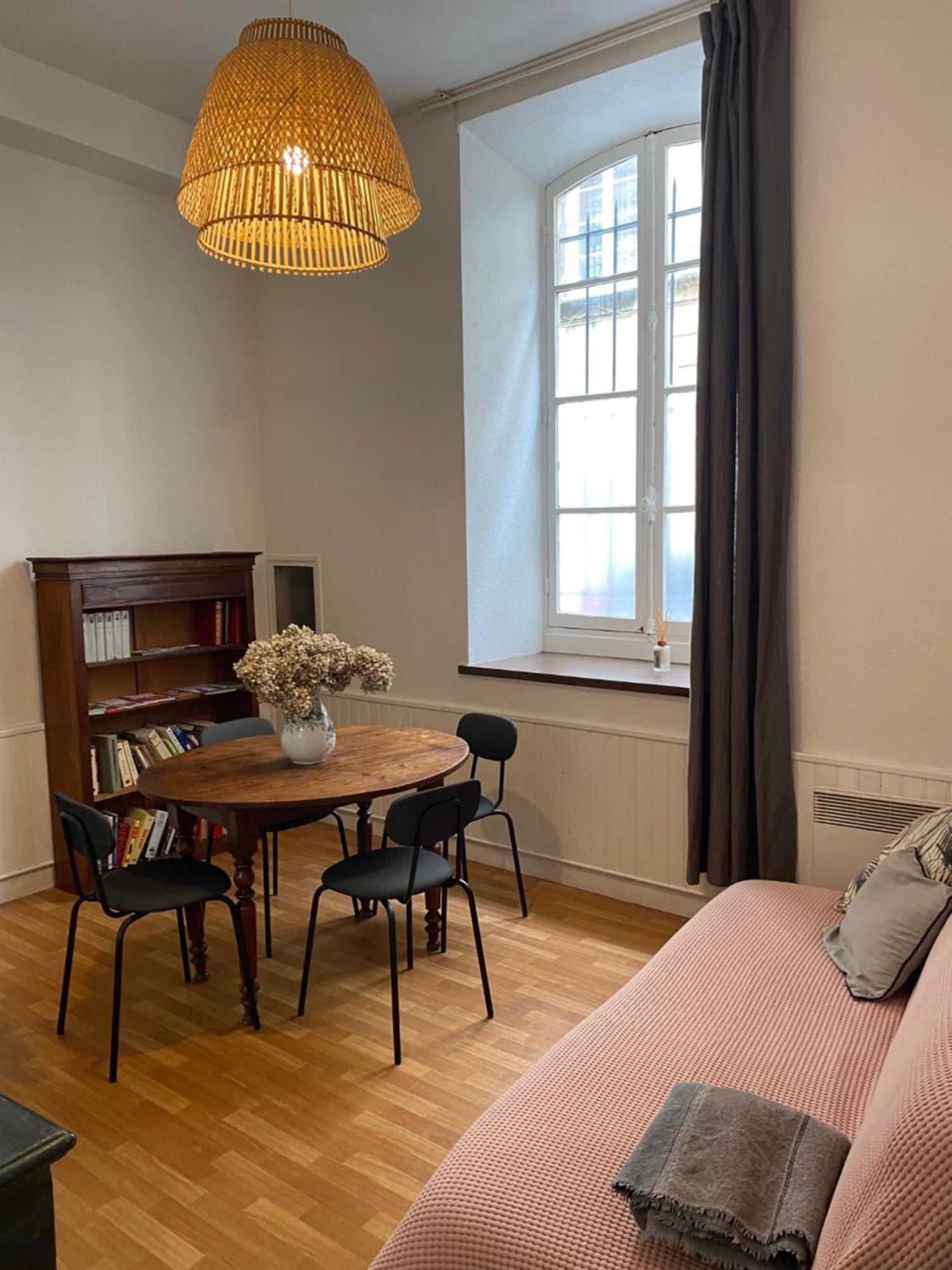 Grand Studio Style Bordelais Dans Le Triangle D'Or Bordeaux Buitenkant foto